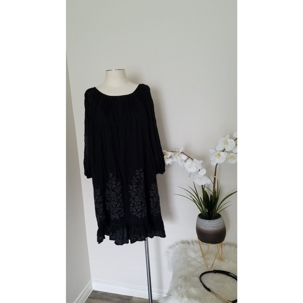 Milla Black Embroidered Dress Size M